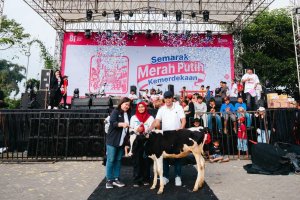 Camat Pujon: BRI hadir dan peduli dengan sesama, selalu melayani dengan hati. Terima kasih atas Semarak Merah Putih di Desa BRILiaN.